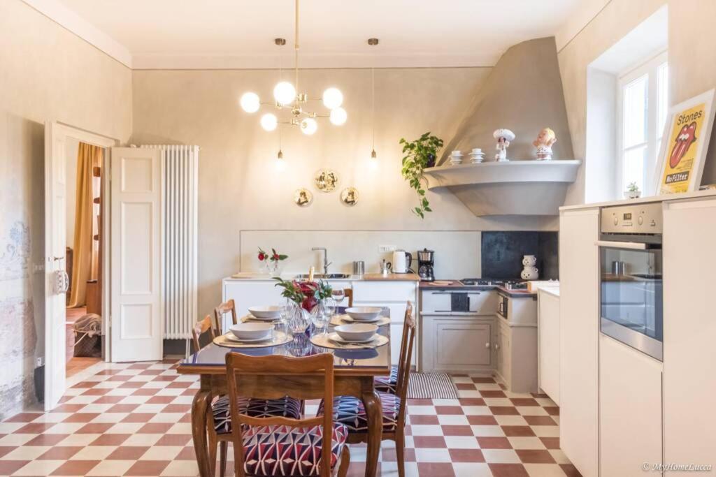 Casa Maria - Attico Di Lusso Vicino Alle Mura Lucca Ngoại thất bức ảnh